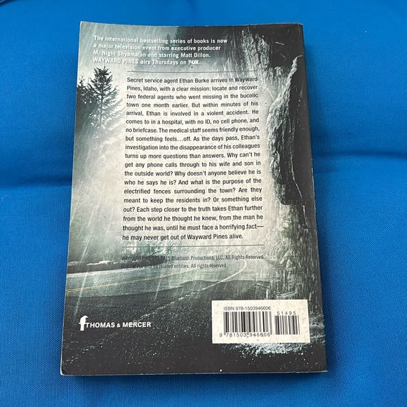 A Wayward Pines Thriller By Blake Crouch Soft Cover One Road In No Road OutNWOTS - Picture 2 of 12